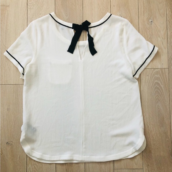 RW&CO. Pocket Short Sleeve Blouse in White & Black Size L - Picture 4 of 10